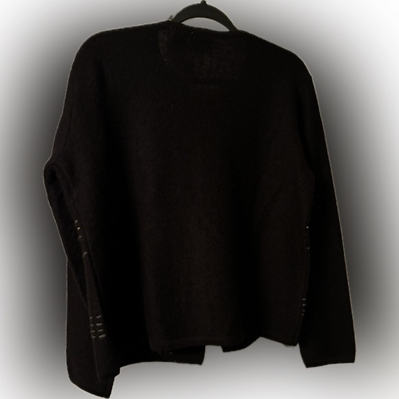 Liz Claiborne wool cardigan. - Picture 3 of 8